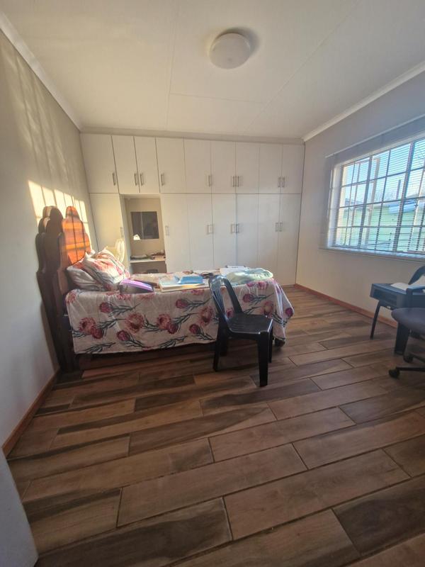 6 Bedroom Property for Sale in Vryburg North West